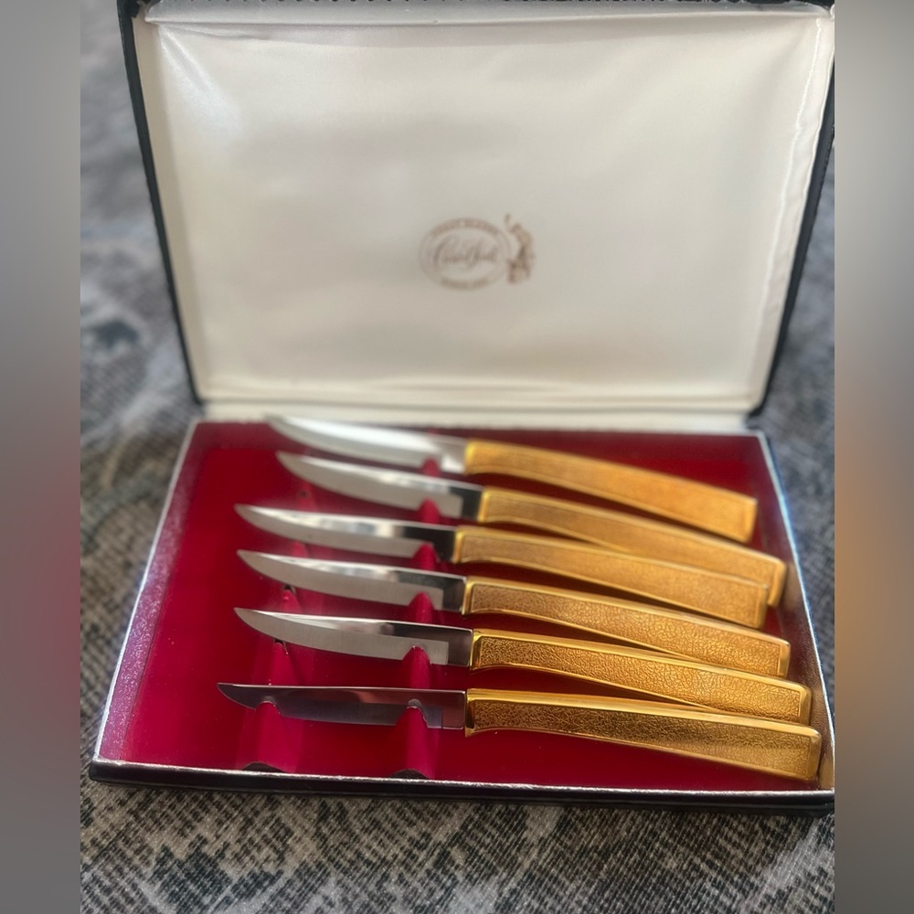 Vintage Carvel Hall 24K Gold Handel set of 6 steak knives